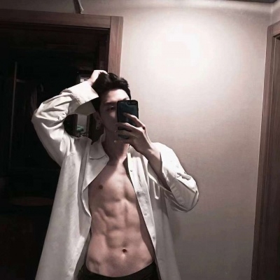 帅哥孤独头像 高清孤独的帅哥的头像图片
