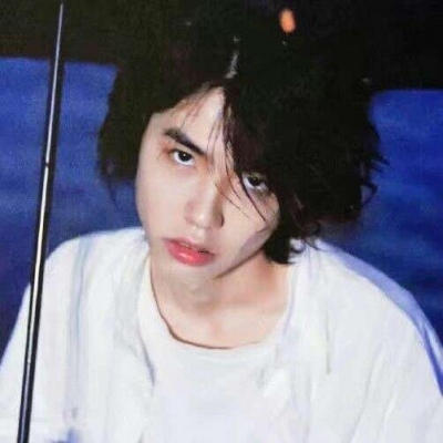 高清帅气的男生高级小众头像酷味图片
