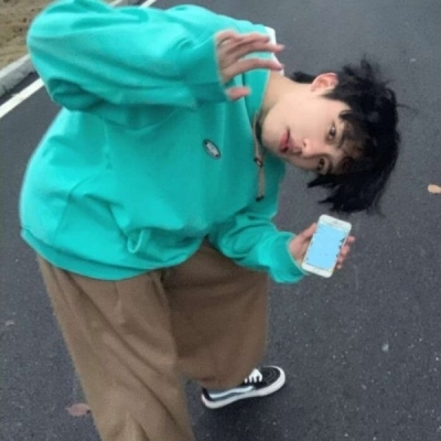 高清超帅的青春活力男头图片