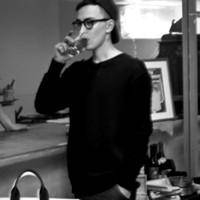 黑白头像男生冷酷孤独图片