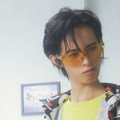 超温柔的神仙男生ins风头像