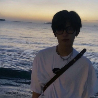 高清超帅的青春活力男头图片