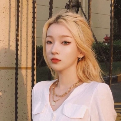 高清好看的女生头像魅力气质图片