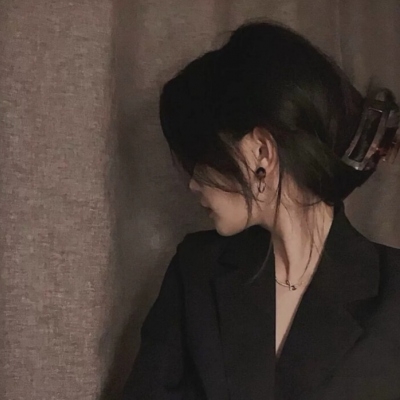 优美简约气质的高清微信女生头像图片