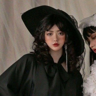 热门闺蜜双人微信高清头像图片，展现火爆友情