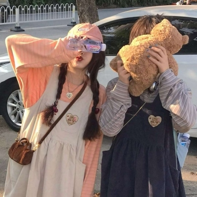 热门闺蜜双人微信高清头像图片，展现火爆友情