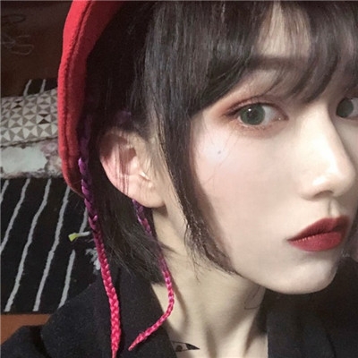 柔情细腻：展现别具韵味的细腻女生头像，带来独特的展示效果
