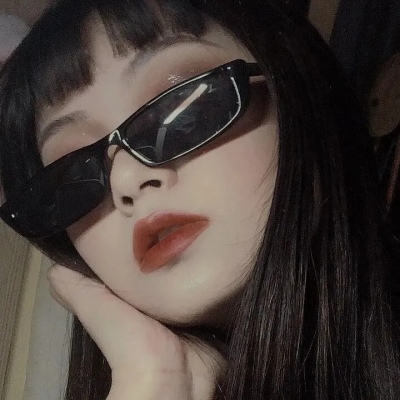高清小众女生真人头像图片，展现高质量与独特魅力的时尚风格