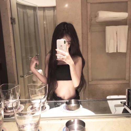 皇室风采：展现优雅高贵的20张女生头像
