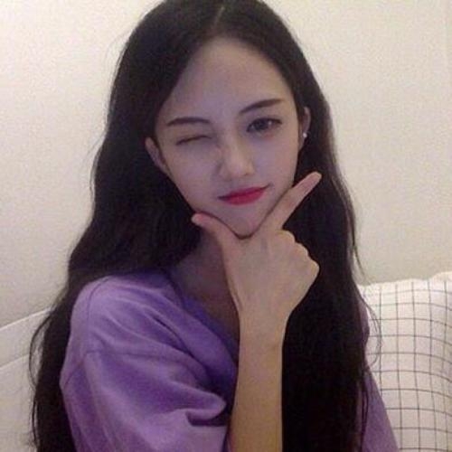 迷人魅力：赏心悦目的女生头像，散发愉悦与美好的气息