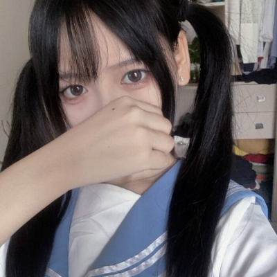 高清软妹子双马尾女生头像图片，展现可爱风格与时尚魅力