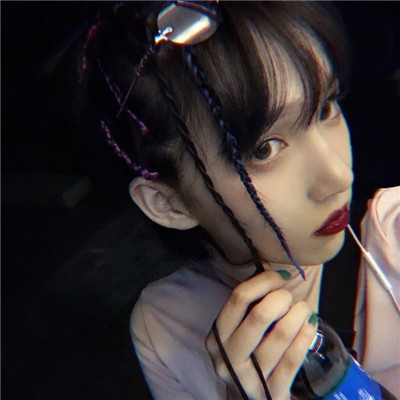 柔情细腻：展现别具韵味的细腻女生头像，带来独特的展示效果