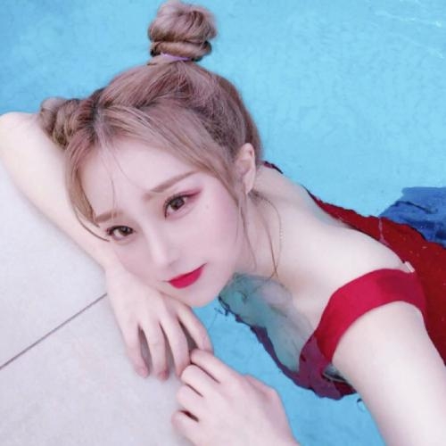 独特魅力：绝美女生头像，展现个性与品味的独特魅力