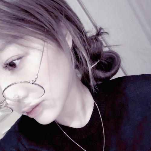 优美迷人的女生头像，带你踏入视觉盛宴