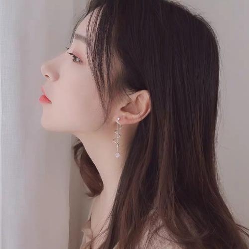 威风凛凛：充满力量的女生头像，展现气场爆棚