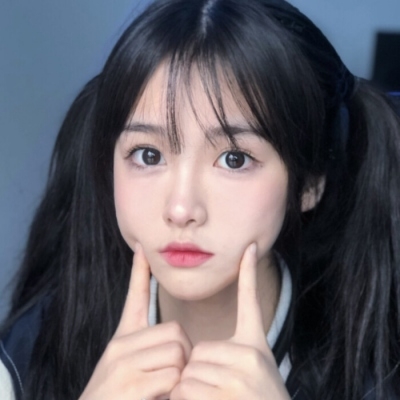 高清软妹子双马尾女生头像图片，展现可爱风格与时尚魅力
