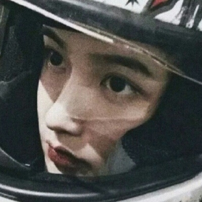 高清小众女生真人头像图片，展现高质量与独特魅力的时尚风格