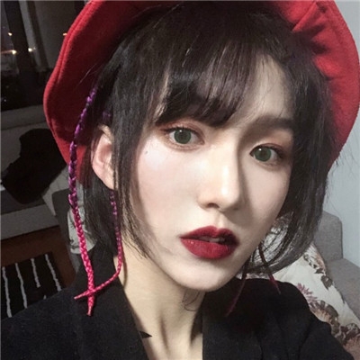 柔情细腻：展现别具韵味的细腻女生头像，带来独特的展示效果
