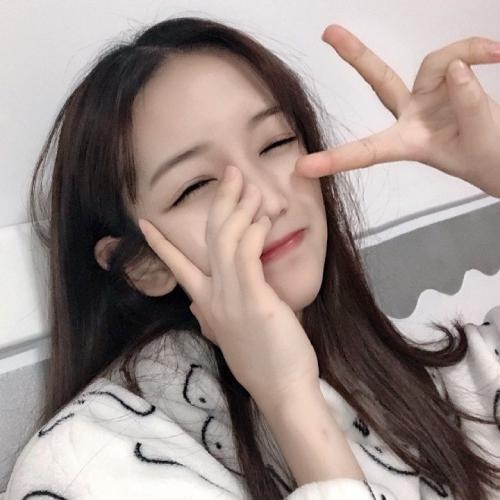 舒心温暖：传递柔情细意的女生头像，给人舒适感受