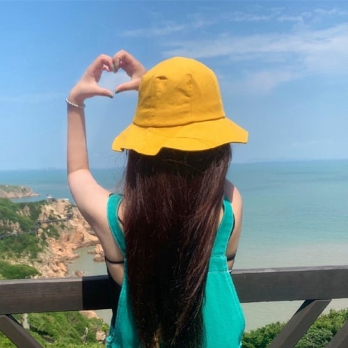 女生头像背影图片唯美，每一个细节都充满了柔美和优雅