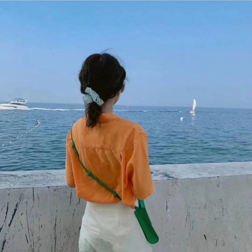 女生头像背影图片唯美，每一个细节都充满了柔美和优雅