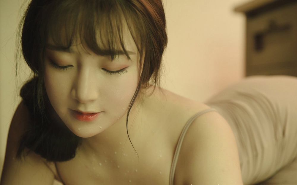 性感睡衣美女私房诱惑写真桌面壁纸