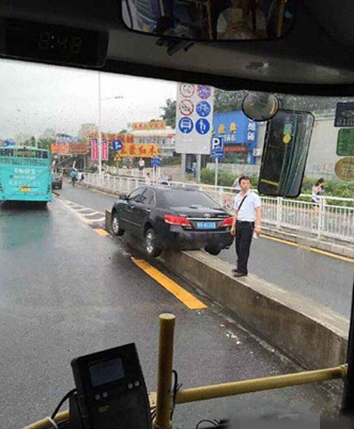 怎么上去的呢这是