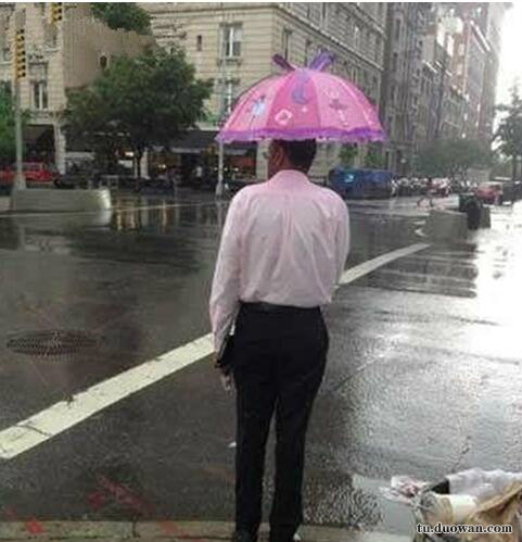 内涵图第1395发：每个美女都有一个致命的自拍角度