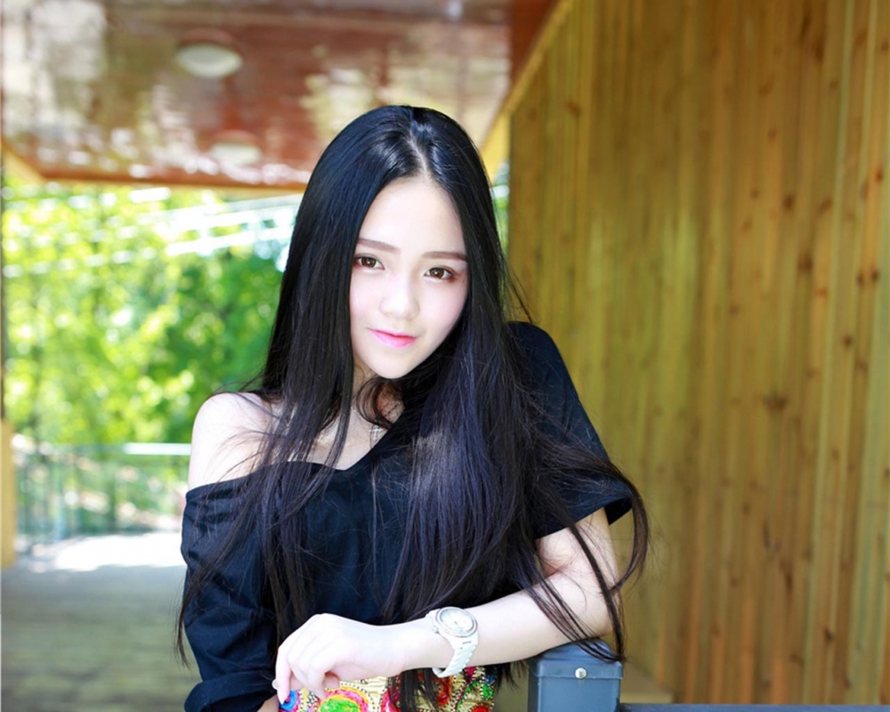 嫩模佩佩Cassie清纯户外写真电脑壁纸