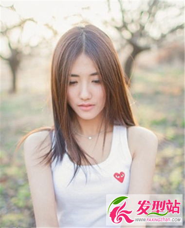 瓜子脸女生流行气质发型 清新甜美长发魔力修颜