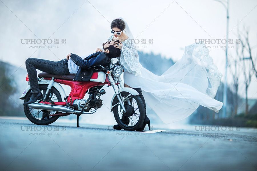 MOTORCYCLE STREET 婚纱照