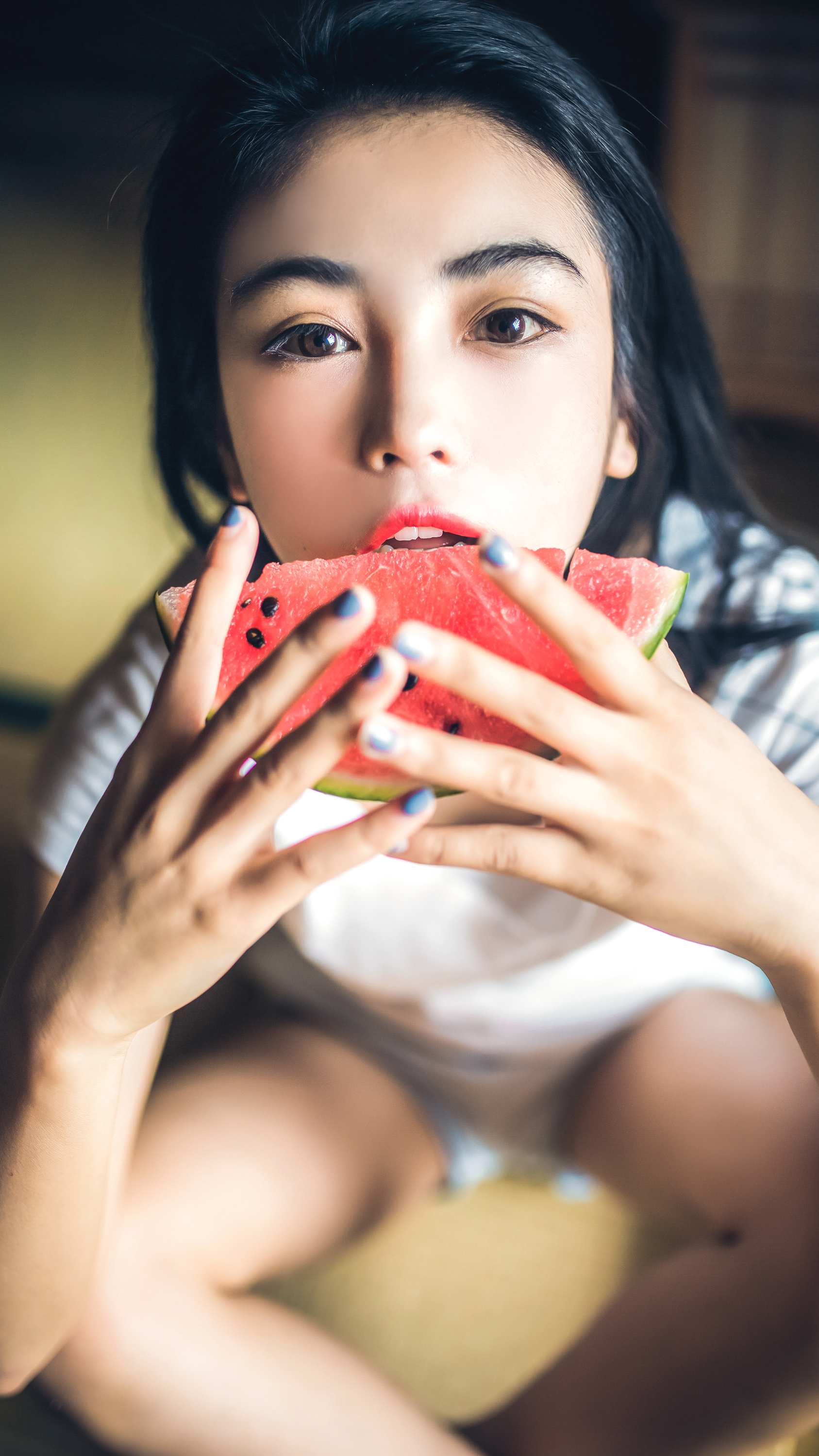 苹果美女手机壁纸 精选性感养眼的欧美非主流美女手机壁纸
