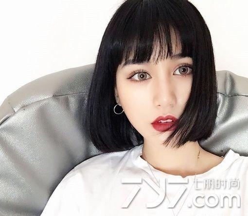 女生短发型图片 最新流行气质短烫发发型图片