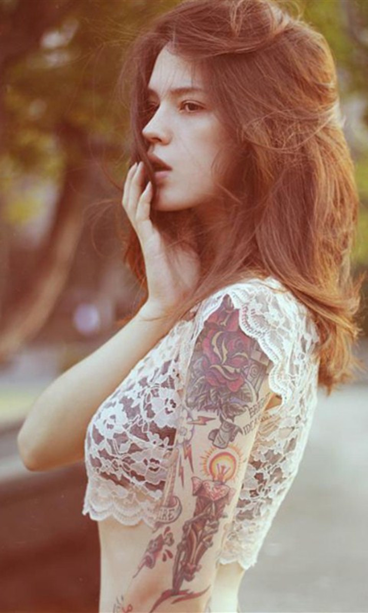 纹身美女手机壁纸 欧美纹身美女手机壁纸图片欣赏