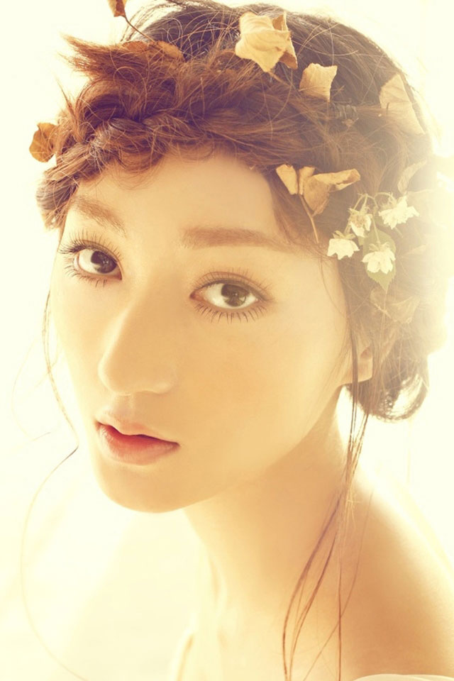小清新美女手机壁纸 夏日清新养眼美女手机壁纸图片大全