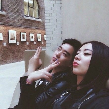 有爱的情侣一对图片 我凭什么一定要你喜欢