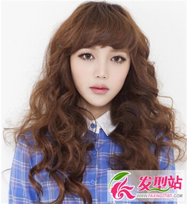 2015女生长发发型大   美女修颜烫发潮流气质倍增