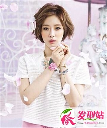 女生短发后面发型 女生流行短发发型图片
