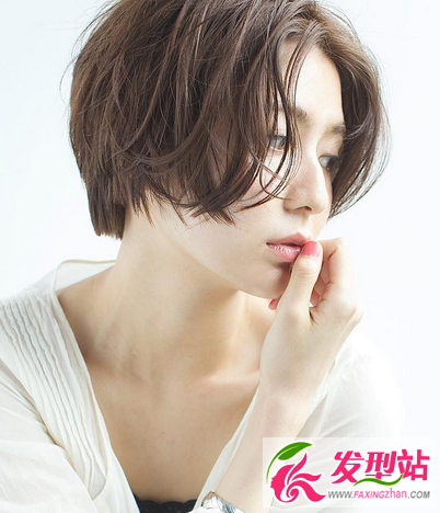 女生短发发型波波头 职场帅气女生短发发型图片