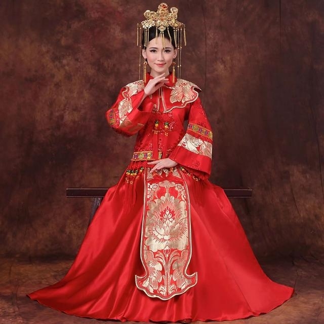 中式复古新娘发型 中式复古风格的秀禾服新娘发型图片