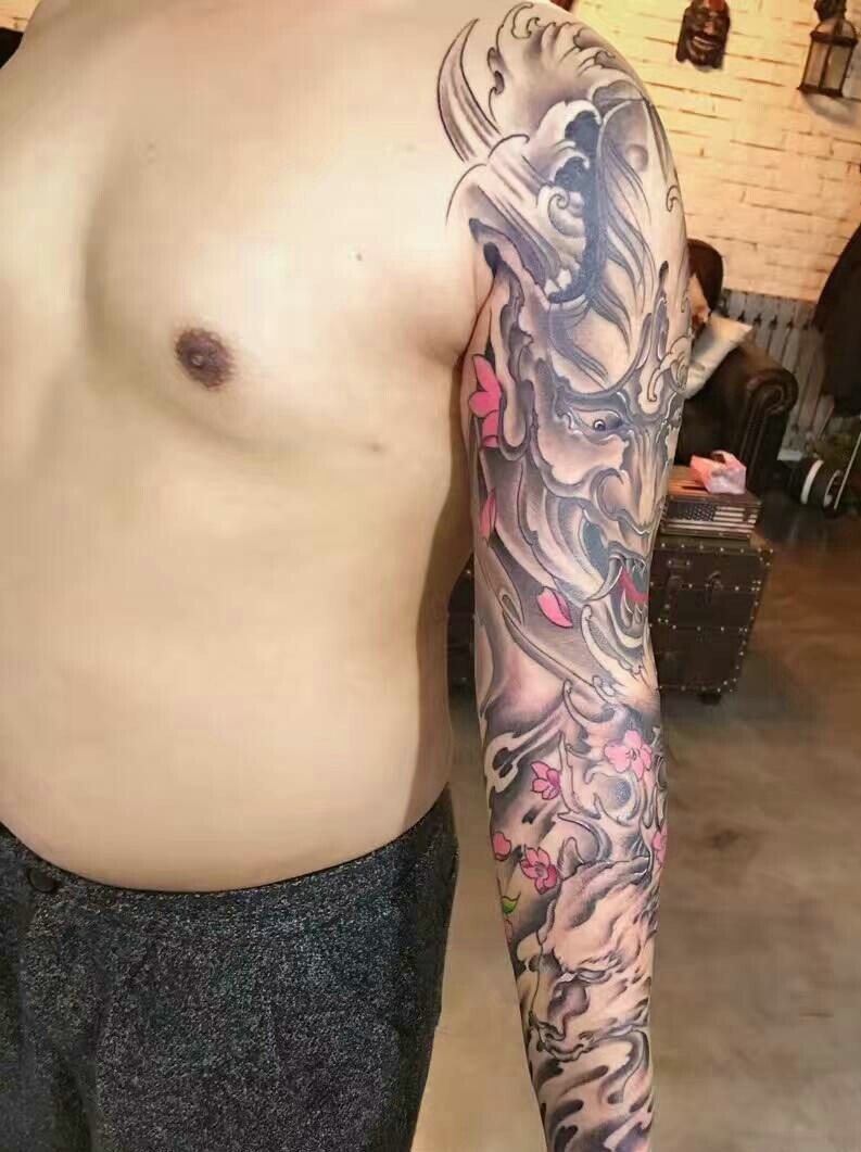 男士花臂老传统个性般若纹身图案