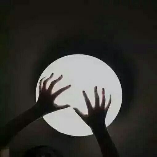 幼稚月:我好想折磨你.