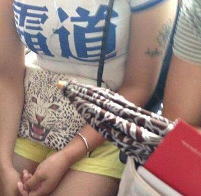 这罩杯确实很霸道