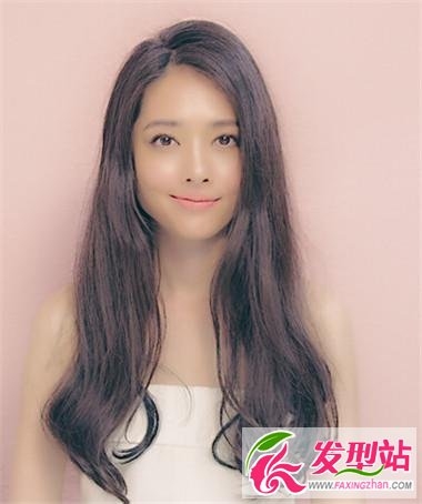 打造时尚中长发美女 甜美发型时刻演绎你的每天