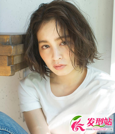 波波头短发发型图片 圆脸女生短发发型显瘦气质图片
