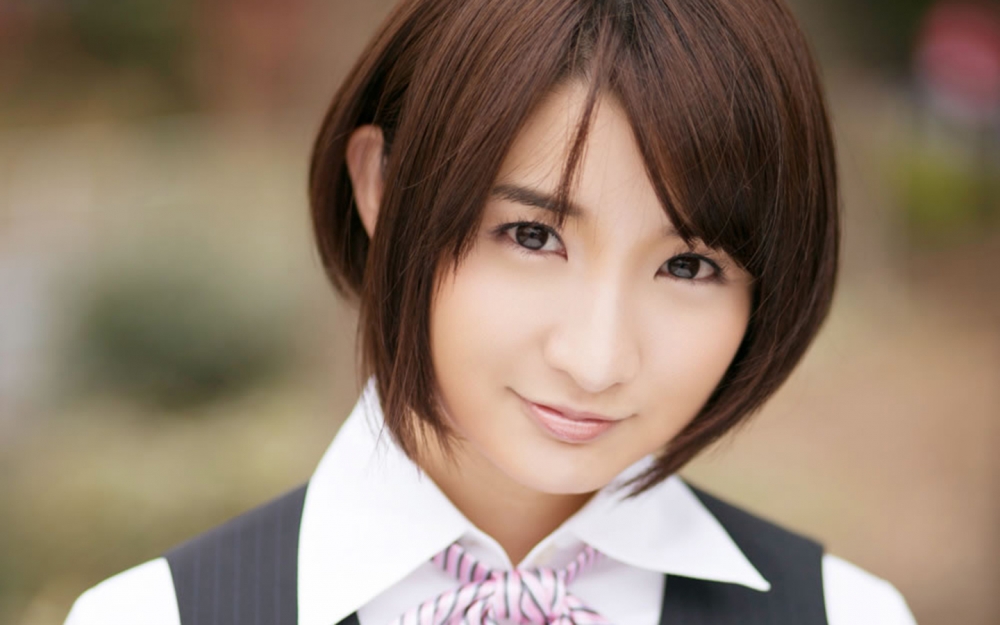 日本短发美女制服装知性写真摄影图片电脑桌面壁纸