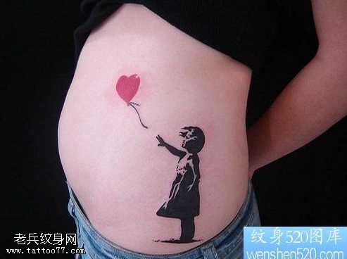 腰部放飞纹身图案