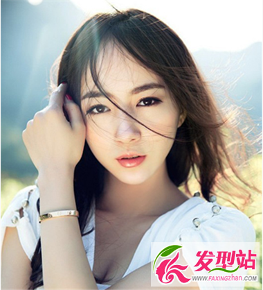 女生长发发型瓜子脸 中长发瓜子脸流行染发颜色图片