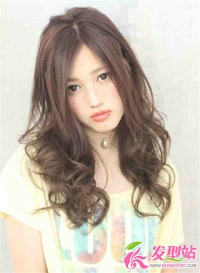 春夏季女生甜美发型 尽显可爱清新气质