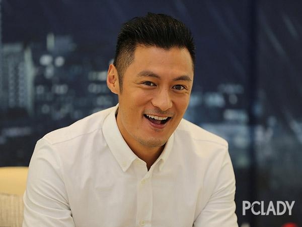 余文乐经典子弹头发型 简直酷帅个性到没朋友